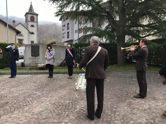 cérémonie 11 novembre 2020 au monument aux morts de Machilly