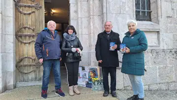 Les bénévoles du Souvenir français sont toujours présents pour cette quête. Photo Le DL/Jean-Louis Lallier Gollet