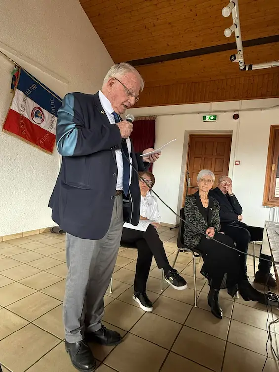 Cruseilles — Souvenir français : un appel du pied lancé aux jeunes