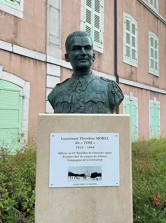 Annecy — Buste Lieutenant TOM morel, bataillon des glières