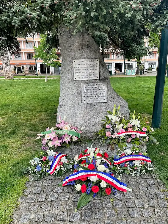 Journée nationale du souvenir des victimes et héros de la déportation à ANNECY en 2024