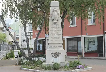Annecy — Monument aux morts de 1870-1871