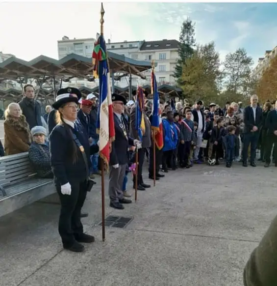 Représentation du souvenir français comité d'Annemasse au cérémonie du 11 Novembre 2025 à Neydens et à Annemasse