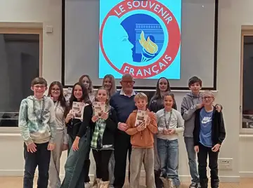 L’un des objectifs du Conseil municipal des enfants est de sensibiliser les jeunes à l’engagement civique et citoyen, en leur donnant l’occasion de découvrir les valeurs de la République et de prendre part à la vie locale.