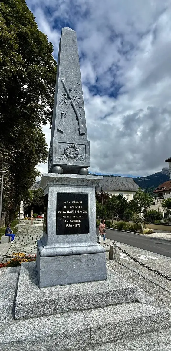 Bonneville — Stèle des anciens combattants de la guerre de 1870-1871