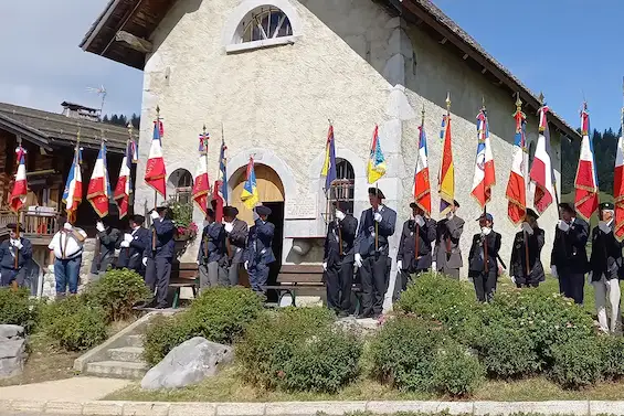 La Clusaz — Chapelle des Confins en mémoire de Patrick Verley et Jacques Marchand.