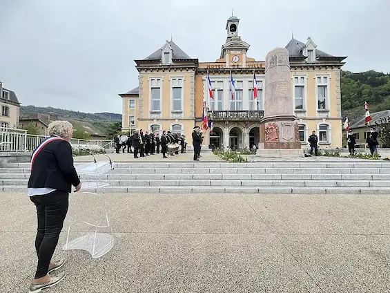 Journée nationale du souvenir des victimes et héros de la déportation à Cluses en 2024