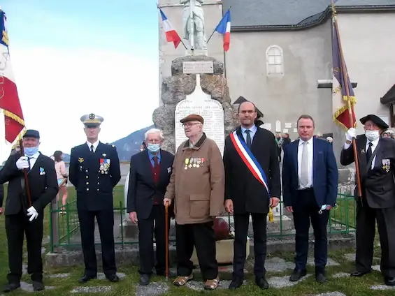 Commémoration du 11 Novembre à Mont-Saxonnex et Brison