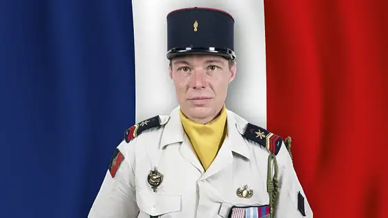 Blessé le 18 avril 2026 lors d'une mission de reconnaissance d'itinéraire menée dans le cadre de l’opération DAMAN, le caporal-chef Girardin est décédé des suites de ses blessures le mercredi 22 avril 2026. Il était déployé au sein de la Force intérimaire des Nations-Unies au Liban (FINUL) en qualité d’adjoint chef de groupe cynotechnique.