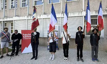Bonneville — Devenir porte-drapeaux : dix collégiens du collège Samivel reçus à la formation