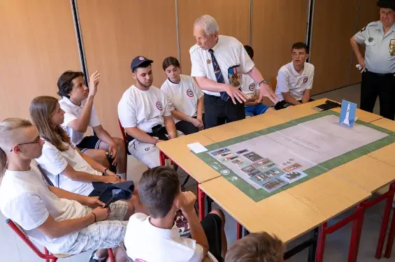 École jeunes porte-drapeaux de Haute-Savoie - EJP74