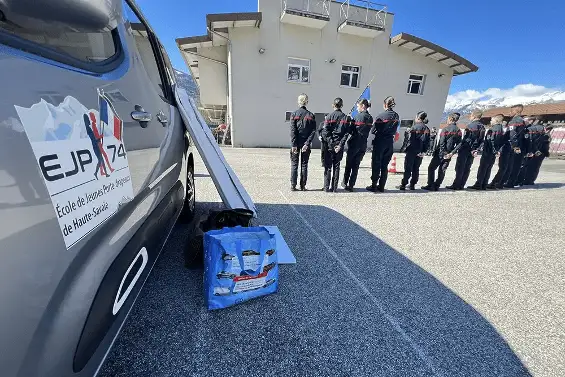 EJP74 - école jeunes porte-drapeaux, jeunes sapeurs pompiers de Passy