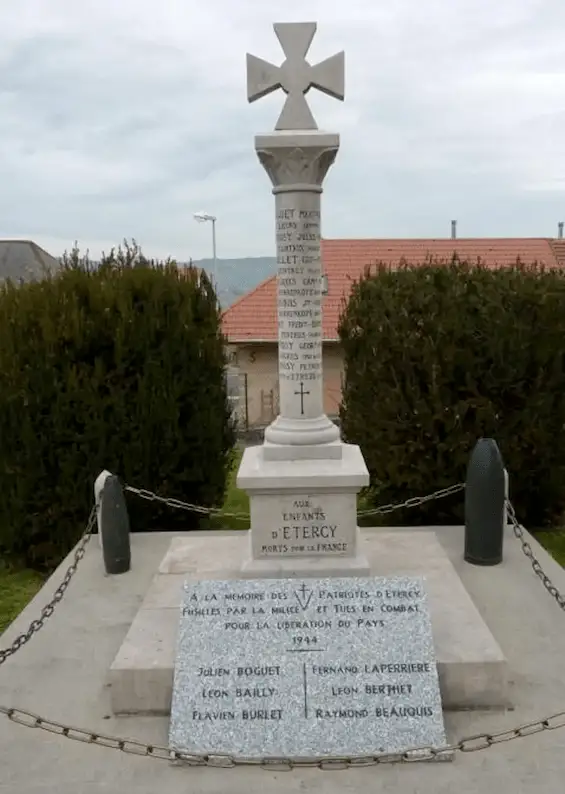 Monument aux morts de la commune d'Étercy