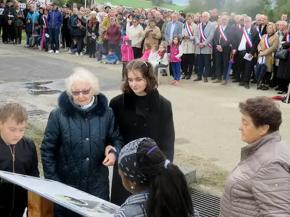 Frangy — 80[e] anniversaire de la Libération de la Haute-Savoie au plateau des Daines - frangy-80-ans-famille-blanc