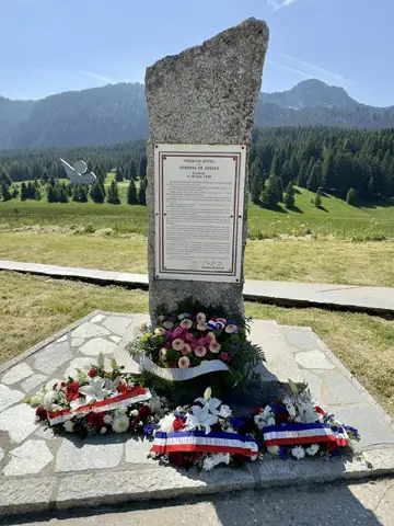  Stèle appel du 18 juin