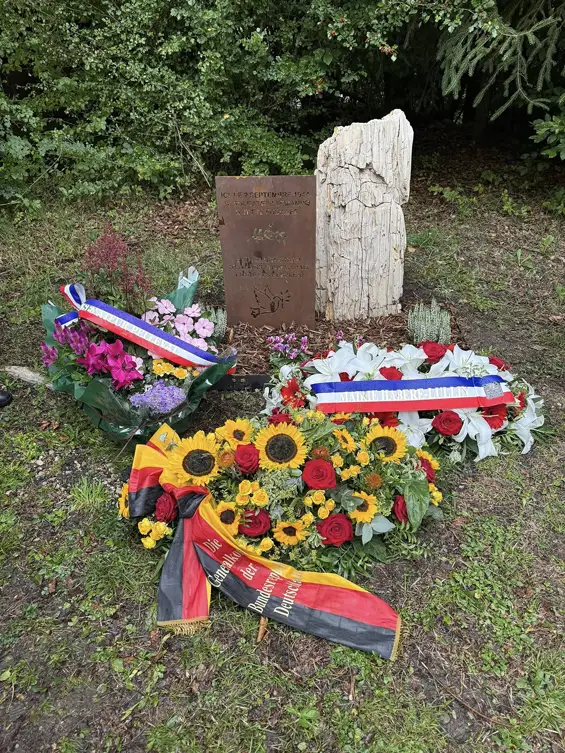 Habère-Lullin — Inauguration de la Stèle pour la paix