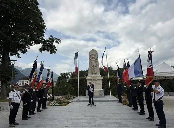 Bonneville — Hommage aux morts pour la France en Indochine 2025, la jeunesse porte l’histoire