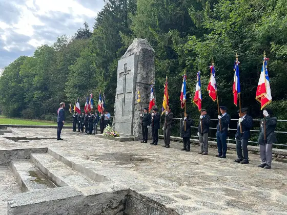 Hommage rendu aux maquisards