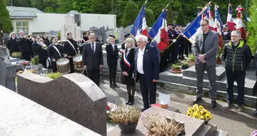 À Cluses, hommage solennel à Valentin Cotterlaz-Carrat, héros de la déportation - ommages rendus à Valentin Cotterlaz-Carrat, héros lors de la sombre période de la déportation. Photo Le DL/ Gilles REVERDY