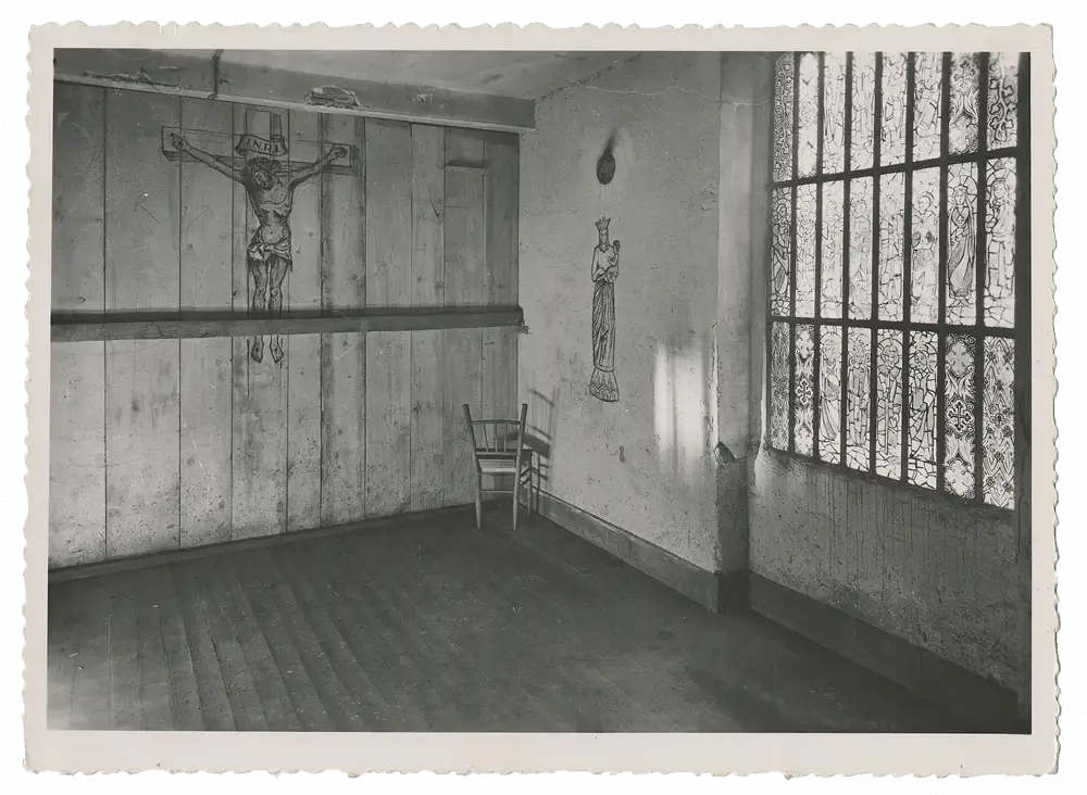 Tirage photographique, Intérieur d’une cellule de la prison du Pax, Annemasse Département de la Haute-Savoie, Collection ancien musée de la Résistance de Bonneville, n° inv. 741