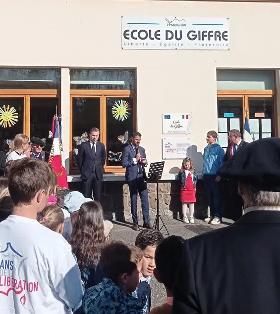 Inauguration de la plaque Label Mission Libération à l'école du Giffre - 5 avril 2025