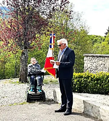 Dimanche 26 avril, la cérémonie du 24e anniversaire de la Journée nationale du souvenir de la déportation a réuni le conseil municipal d’Habère-Poche et son maire Vincent Letondal,
