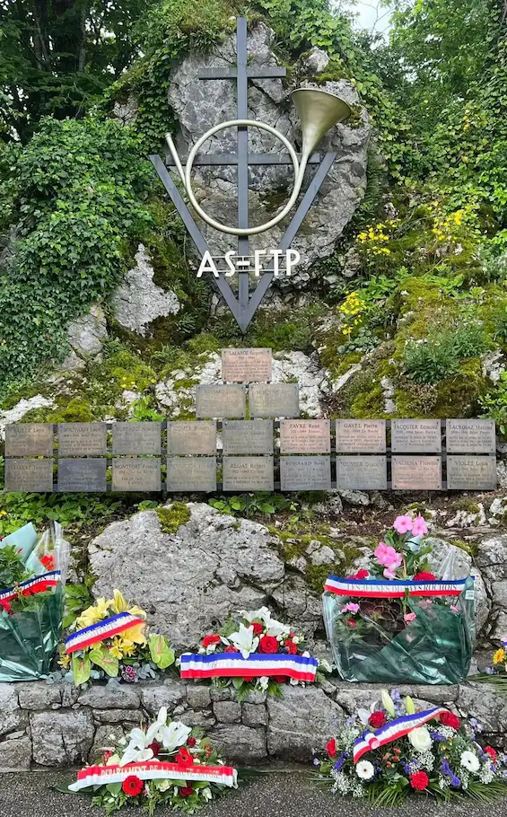 Monument commémorant les 21 Résistants AS-FTP de la commune morts pour la France