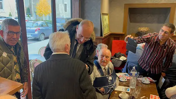 médailles de vermeille du Souvenir Français de Cluses Sylvain Crozet, Bernard Dupont et Michel Greffoz par Patrick Lecuppre Michel Flahaut et Marie Antoinette Metral.