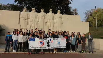 Transmettre le flambeau aux générations successives. Voyage scolaire Collège Genevieve Anthonioz de Gaulle à Verdun