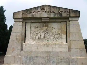 31792,Monument du Point X aux Éparges (Meuse). À ceux qui n'ont pas de tombe,