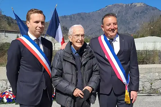 Passeur de mémoire : le témoignage du Dr Pierre Rubin lors de la cérémonie du Giffre