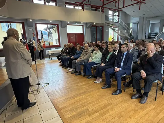 Remise de la cravate du Souvenir Français à Monsieur Michel Corbex