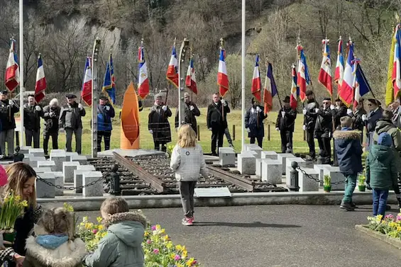 Ce samedi 6 avril, on fêtera le 80 e anniversaire d’une tragédie qu’on ne veut pas oublier, en présence de personnalités, autorités, porte-drapeaux, associations mémorielles, harmonies… Photo Mairie de Marignier