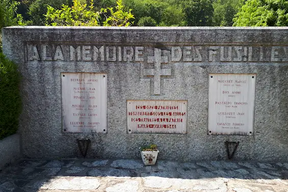 Sévrier — Monument en hommage aux onze fusillés