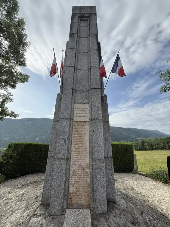 Seynod — Monument aux quarante patriotes fusillés de Vieugy