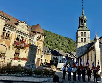 Thônes — Stèle bombardement des 3 et 4 août 1944