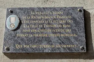 Thonon — Plaque de la médaille de la reconnaissance française