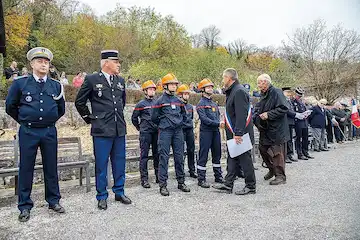 Thyez — Célébratation du 11 novembre 2024. Thyez a honoré les héros de la Première Guerre mondial.