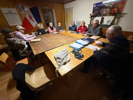 Présent avec René Perrissin dans son comité de Vallée verte quatre rivières pour une réunion de bureau très conviviale. Merci de l’accueil chaleureux et félicitations au bureau pour le travail effectué.