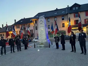 Une cérémonie commémorative s’est tenue ce jour à 19 heures à Viuz-en-Sallaz, en hommage aux victimes de la guerre d’Algérie ainsi qu’à celles des combats du Maroc et de la Tunisie.